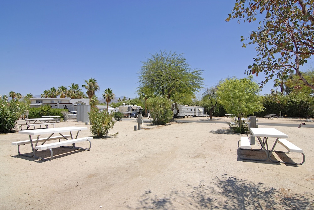 Palm Canyon Hotel & RV Resort