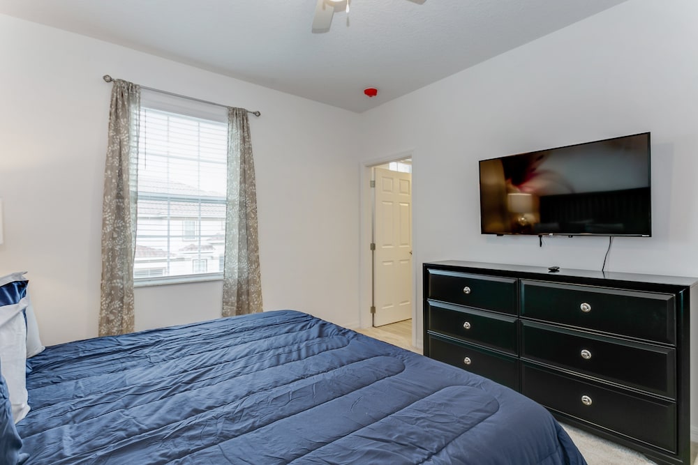 6028bod 14 Bedroom 11 Bathrrom - Image 3