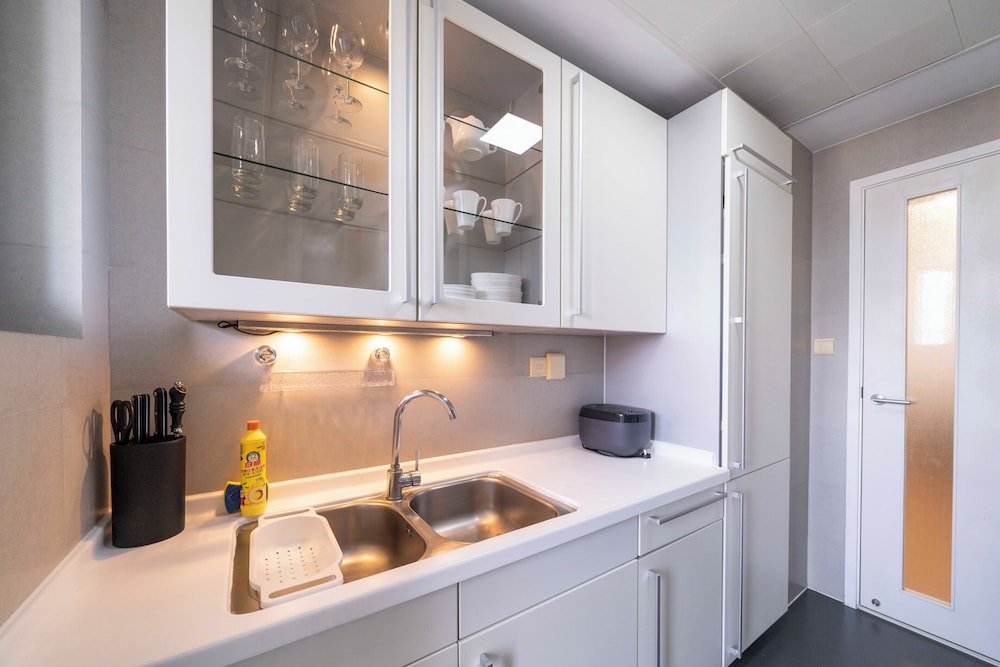 Tyms Stylish 3BR 2BA Apt Yongxin Century