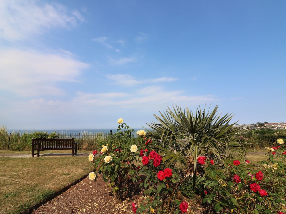 Panoramic Cottage view 3