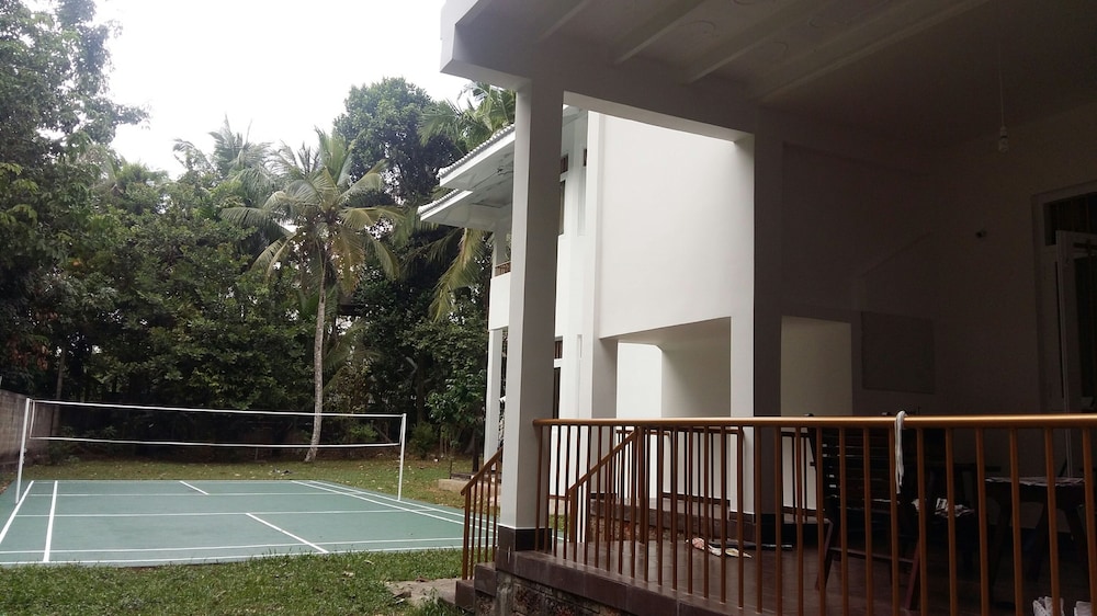 Photo 12
