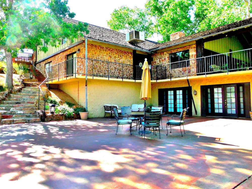 Canyon Vista Lodge