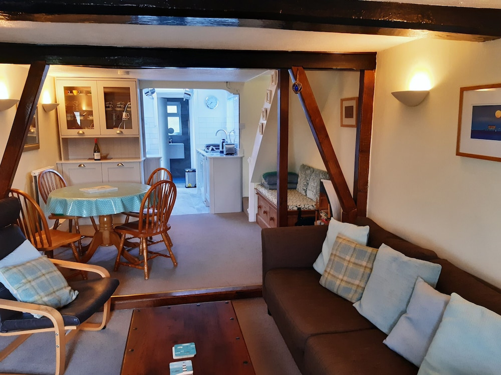 2 Hope Cottages view 5