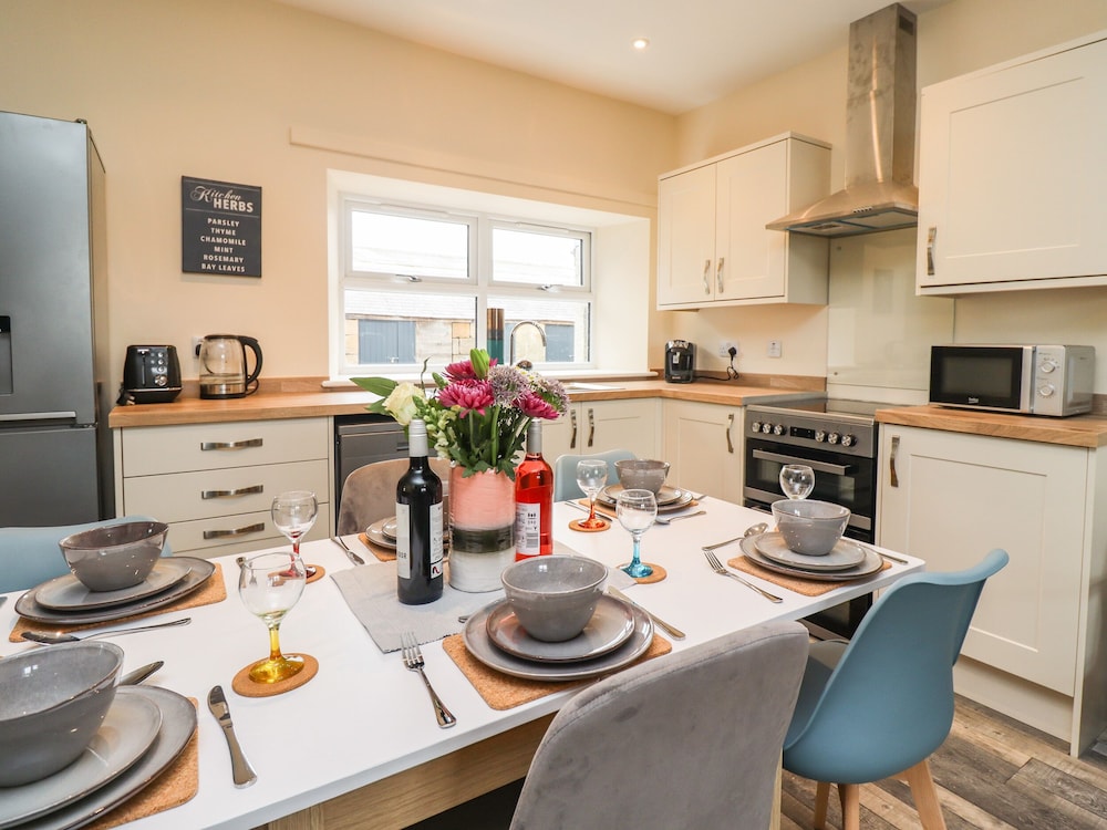 Lonnon Cottage