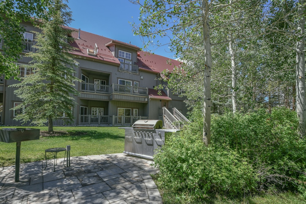 Summit County Vacations - Expedition Station 8607 by SummitCove Vacation Lodging - Property Image 33