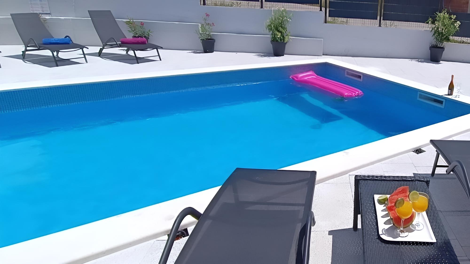 Marina - Quiet & Spacious - H view 3