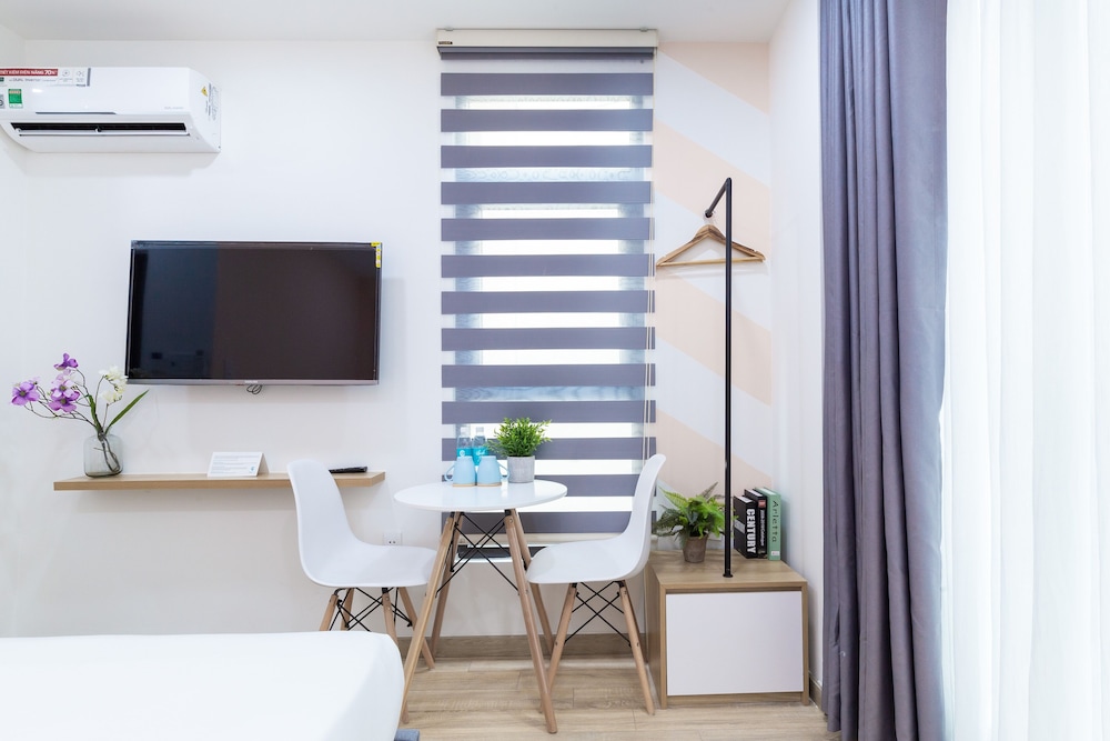 Cozrum Homes Charming Corner