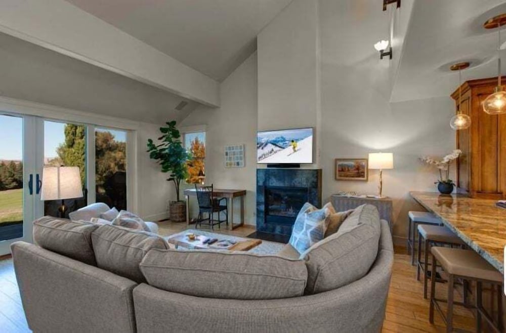 Walk to Lifts-Cozy Luxury Three Kings 64 - 2Bedrooms