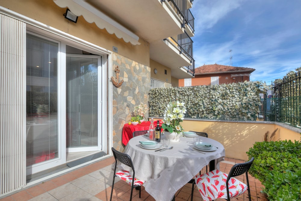 Serafina Beach House photo 1