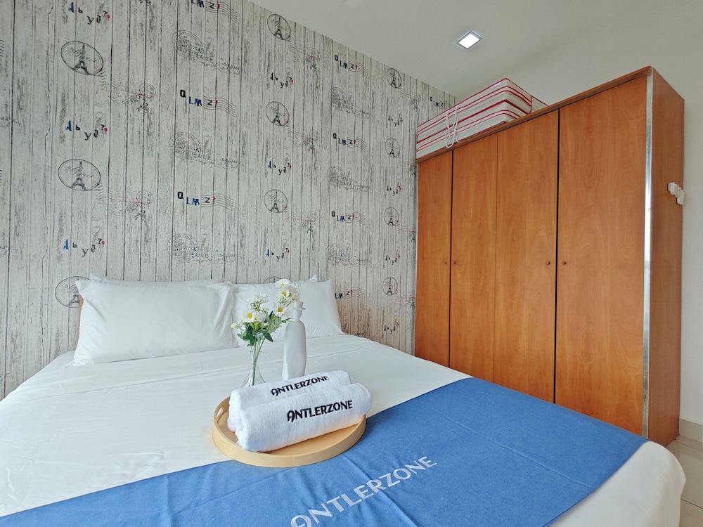 Kempas Dsummit Residences by Antlerzone
