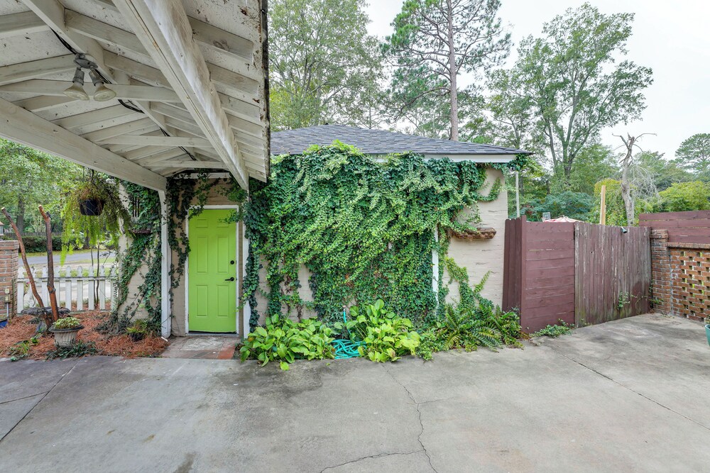 Backyard Oasis w/ Pool: Sunny Sumter Studio!