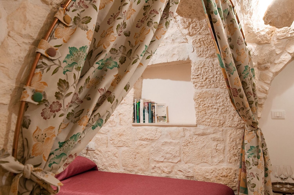 Trulli Loco view 3