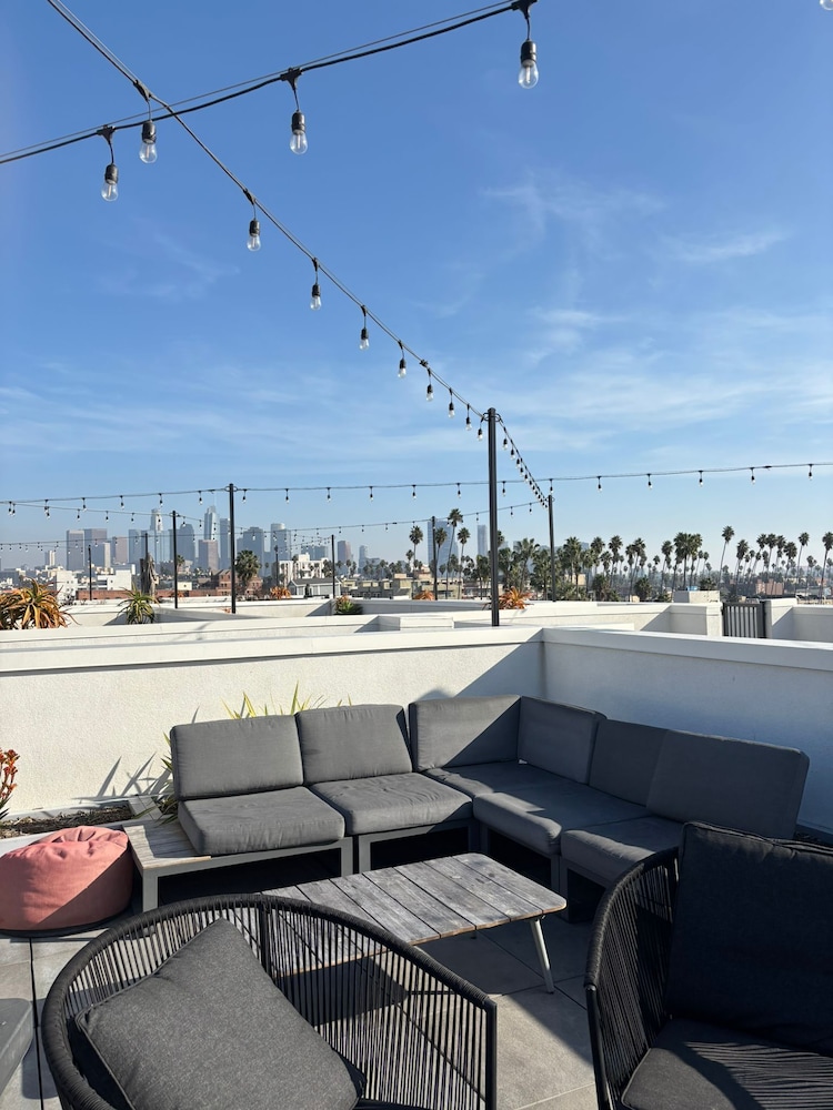 Dream Escape with great rooftop views