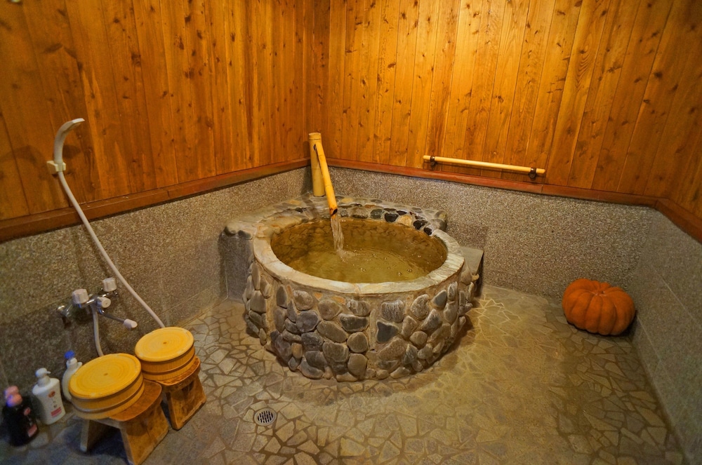 Hot Spring Inn Banya