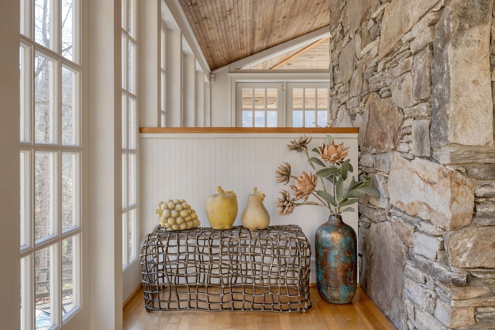 Mountain Hollow Estate by Avantstay Great Views