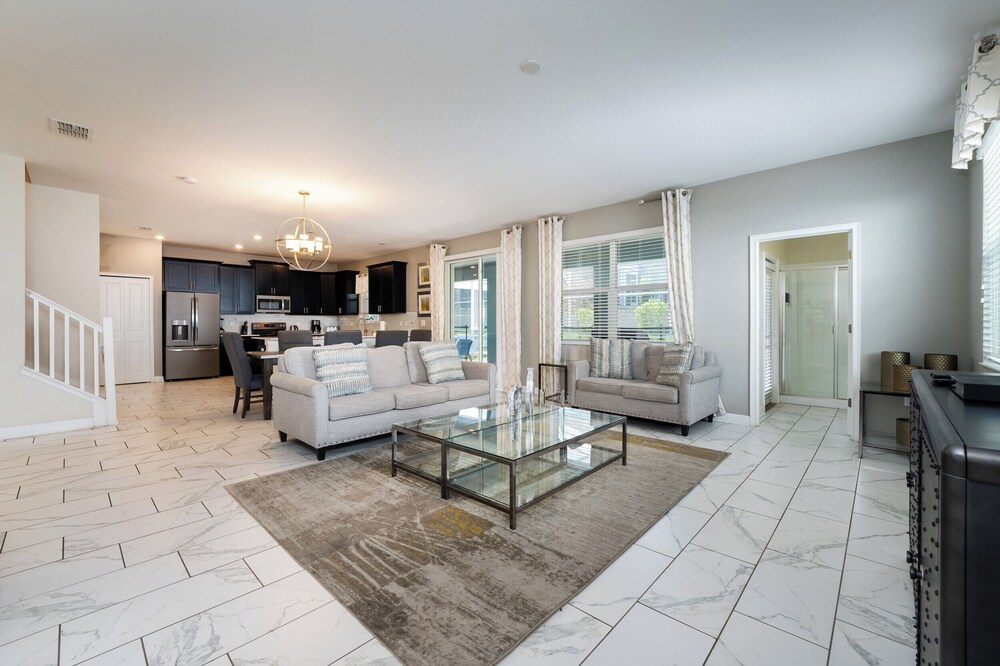 Large 7BR Villa Pool Great for Families