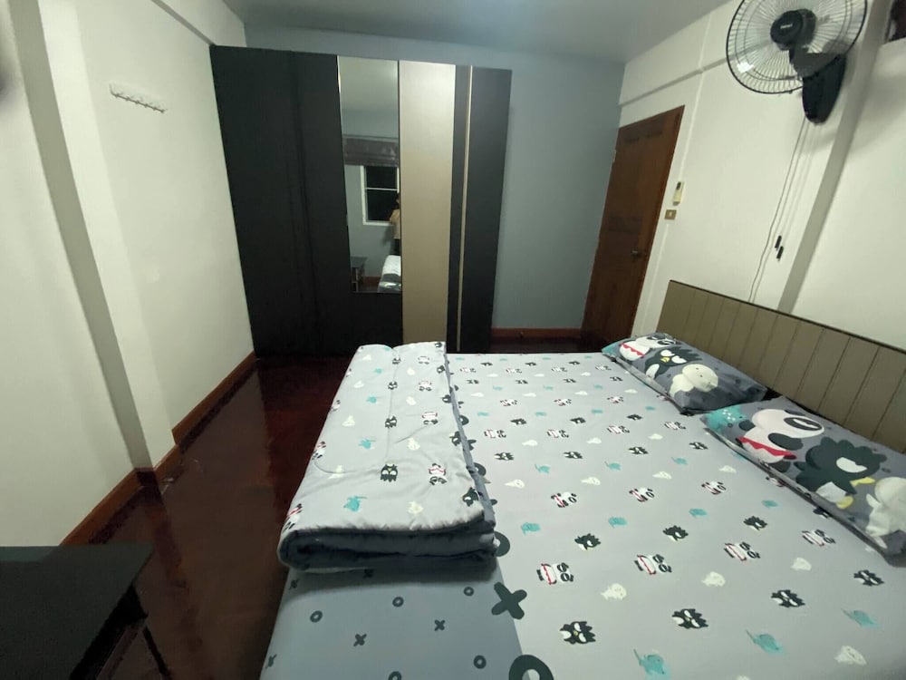 Beautiful 2 Story Newly Renovated Bungalow House