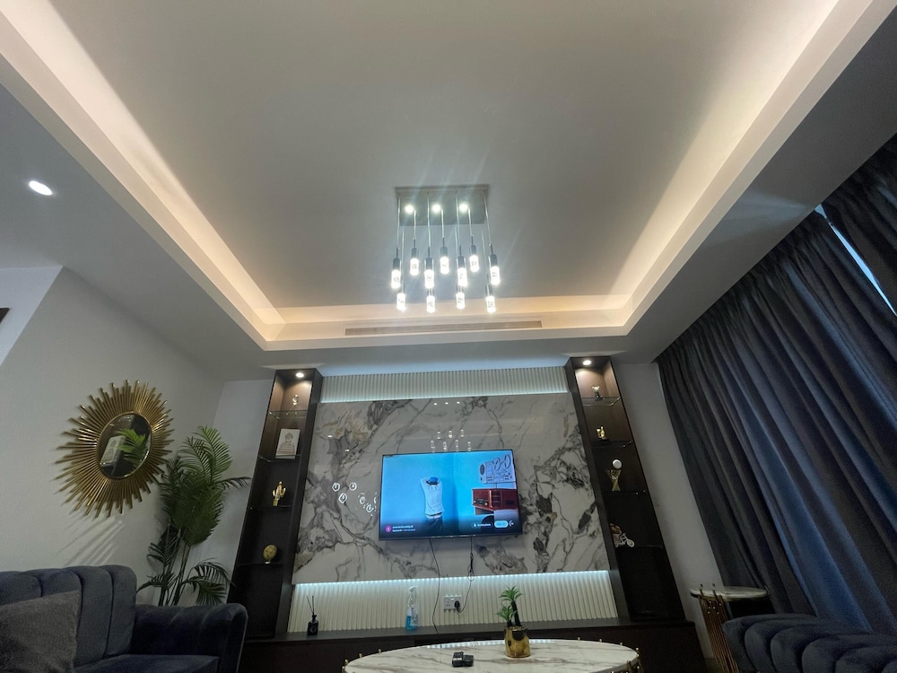 2beroom Apartments in Eko Atlantic City