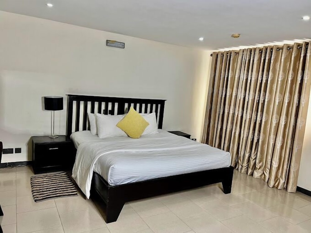 Lalo's place and Apartments