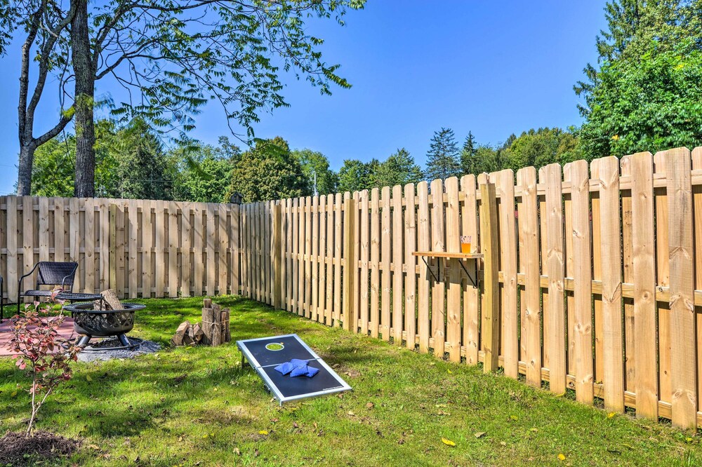 Mt Lookout Tiny House w/ Backyard & Fire Pit! view 5