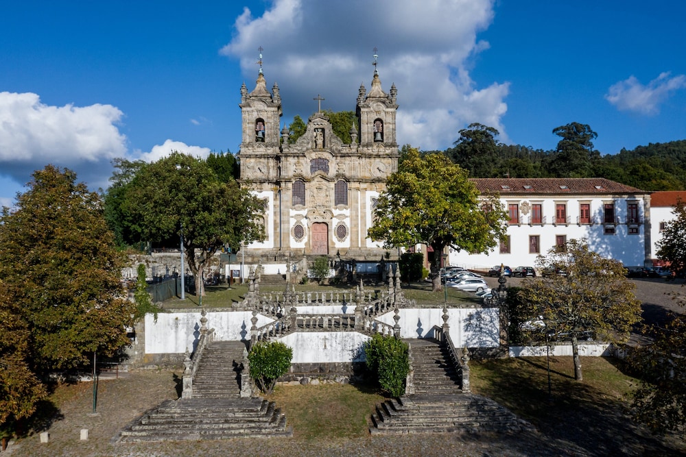 Pousada Mosteiro de Guimarães - Monument Hotel - Image 2