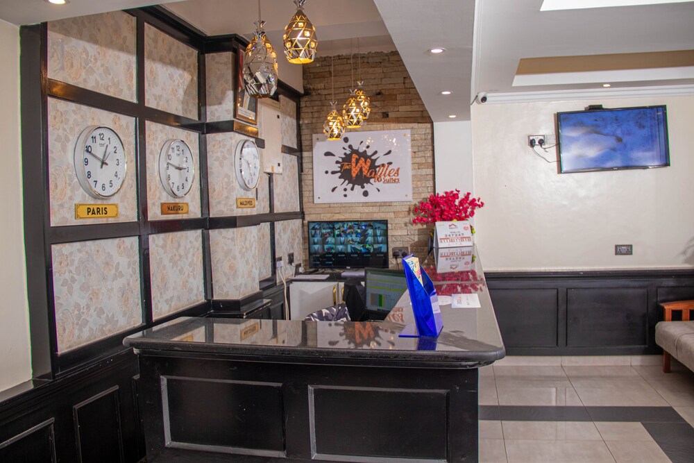 WAFFLES SUITES