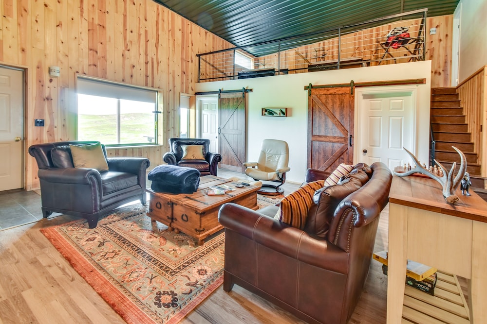 Secluded Nebraska Getaway: 4 Mi to Lake Mcconaughy - Property Image 1