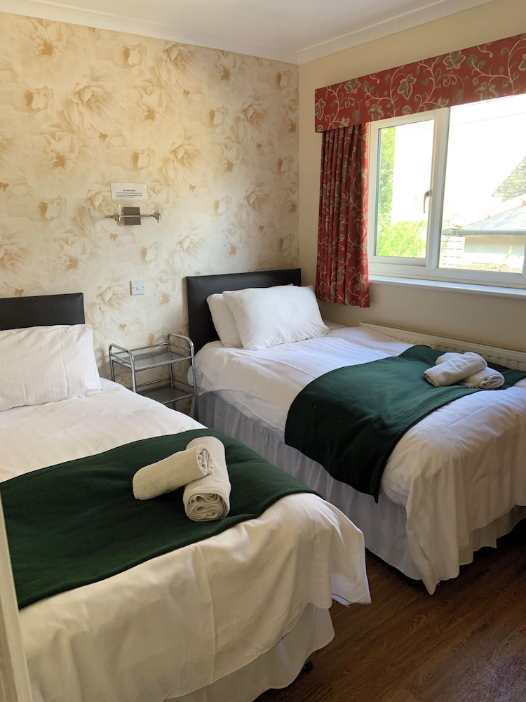 Sudbury Vacations - Hill Lodge Hotel - Property Image 8