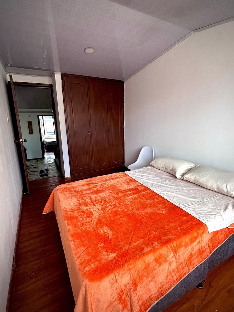 Kuyay Yachi Hostel