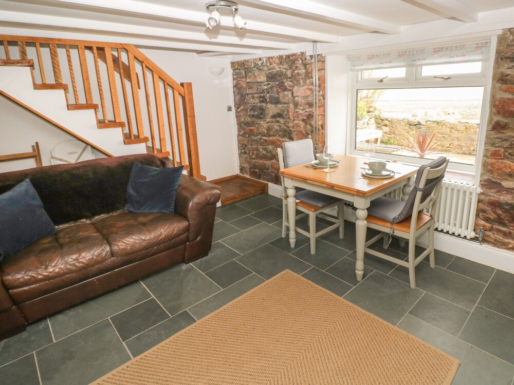 1 Salt Cottage