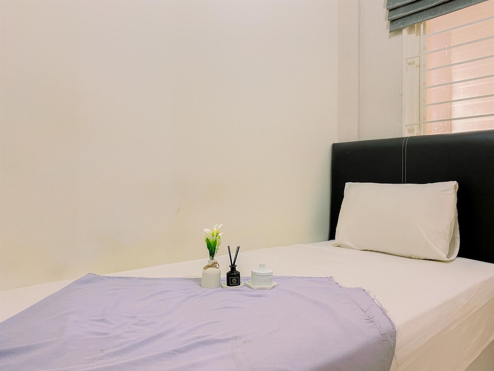 Well Furnished and Comfy 3BR Podomoro Golf View Apartment