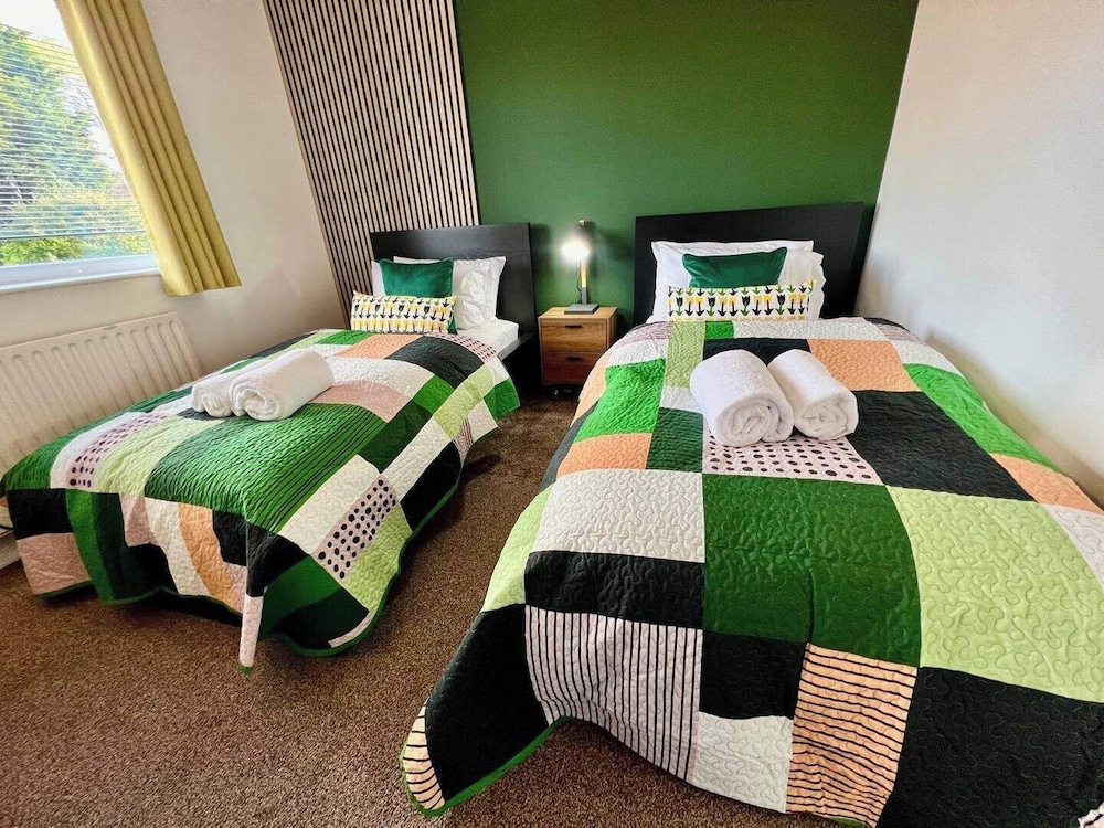A Vibrant 3-bedroom House With Ample Parking