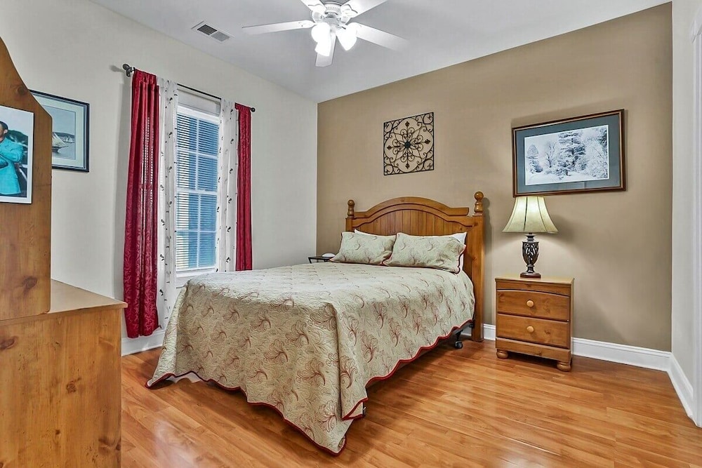 Magnolia Point Magnolia Lake 4817-303 2 Bedroom Condo