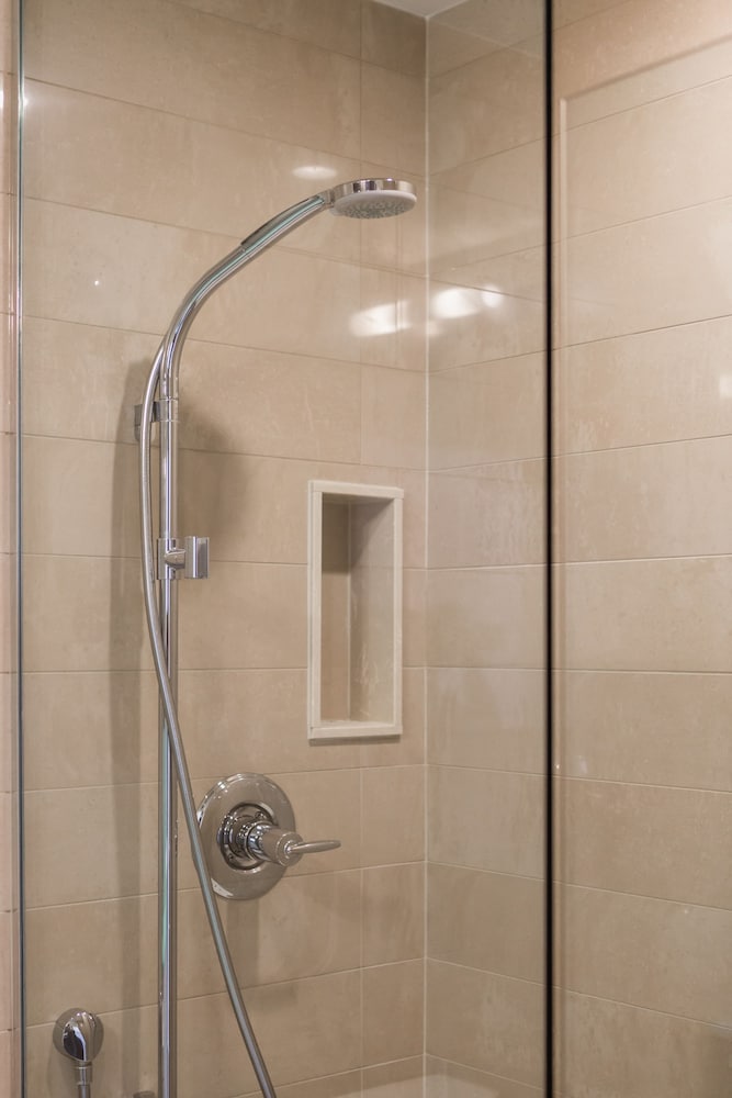 QuickStay - Gorgeous 2-Bedroom in the Heart of Downtown