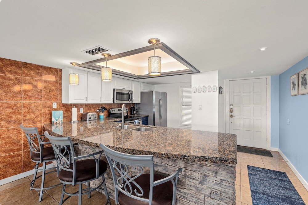 Steps to Pool & Beach: South Padre Island Retreat!