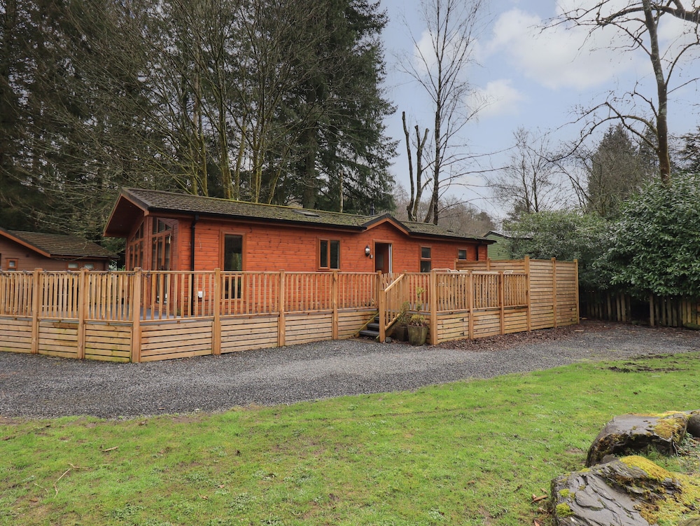 Oakwood Lodge