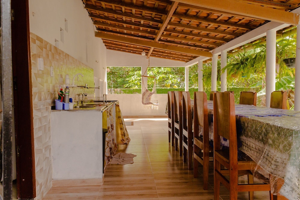 Linda Casa c Wi-fi a 900m da Praia de Itatinga MA