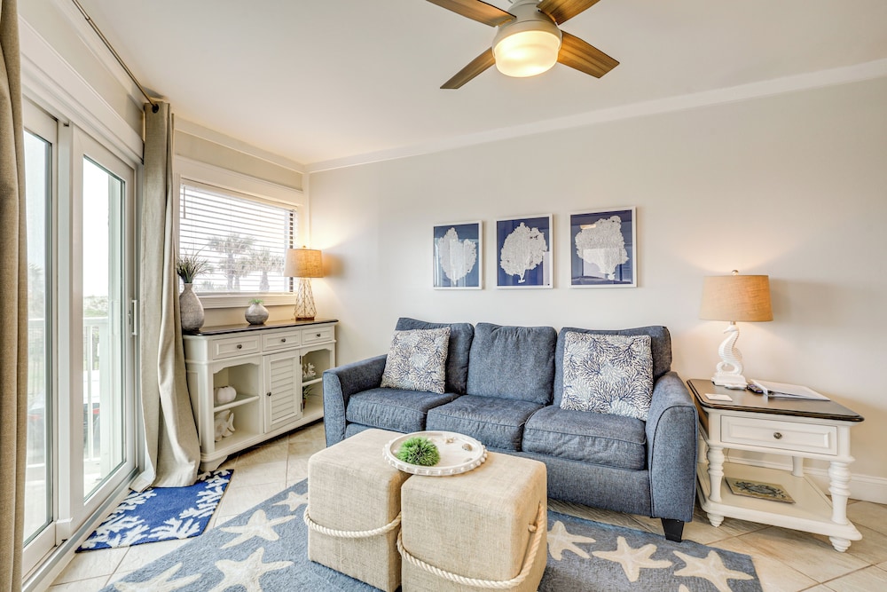 Steps to Pool + Ocean: Jacksonville Beach Gem!