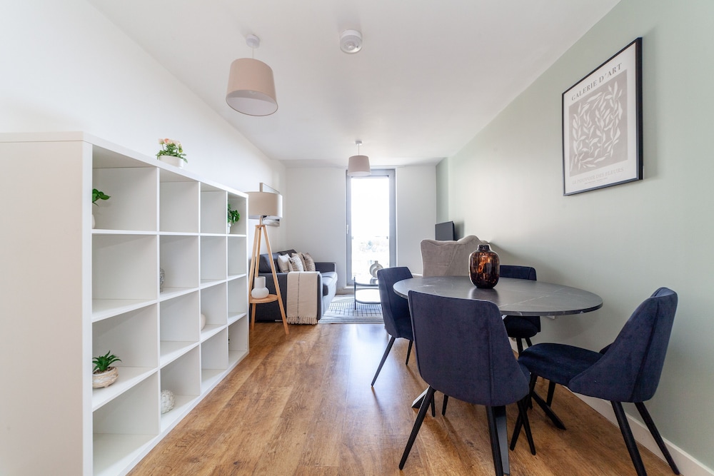 The Stratford Apartments