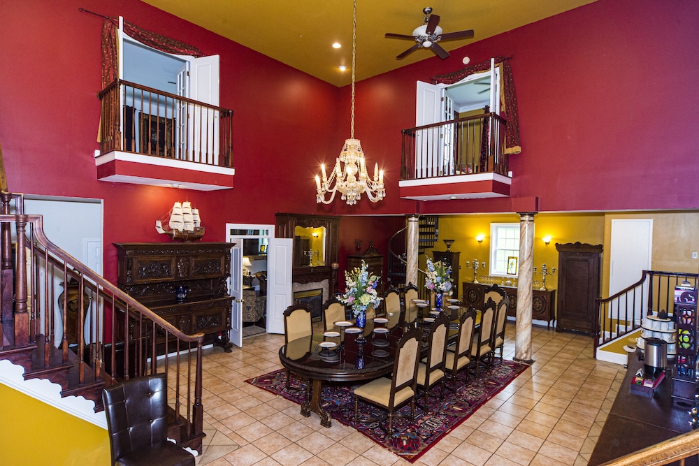 Stone Manor Boutique Inn - Property Image 7
