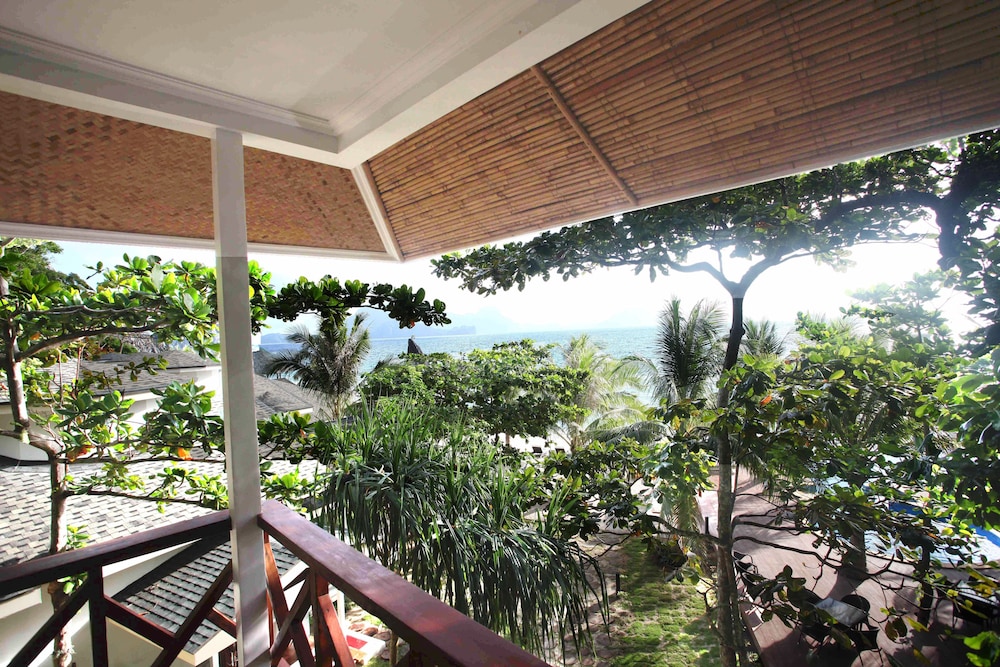 Matinloc Island Resort