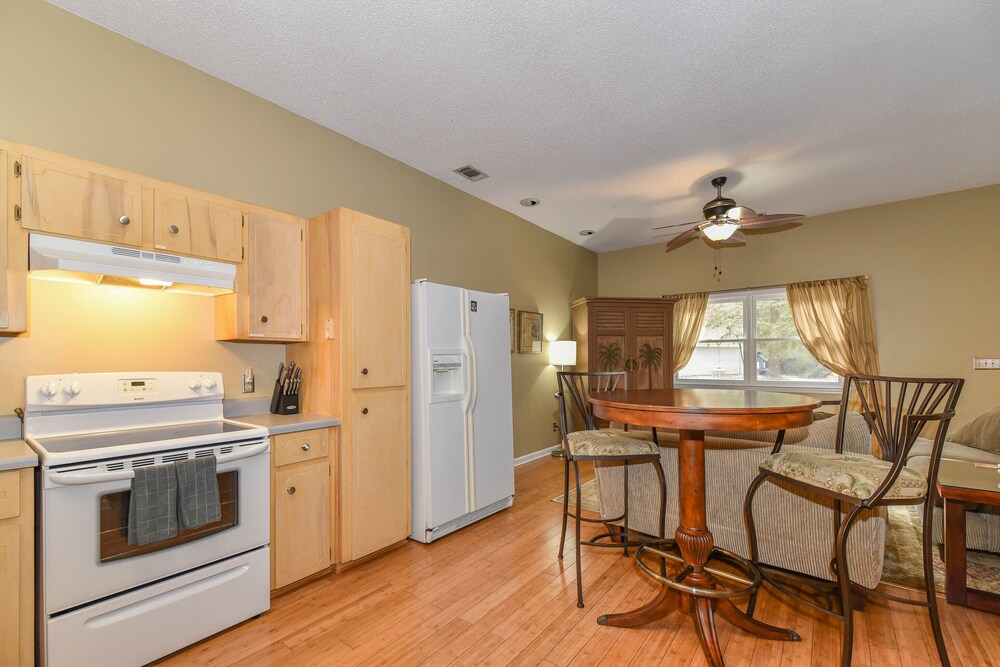 Quiet Coastal Home Savannah Ft Stewart GA