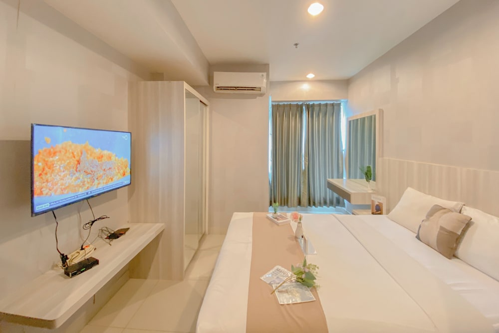 Good Choice And Homey Studio Grand Kamala Lagoon Apartment