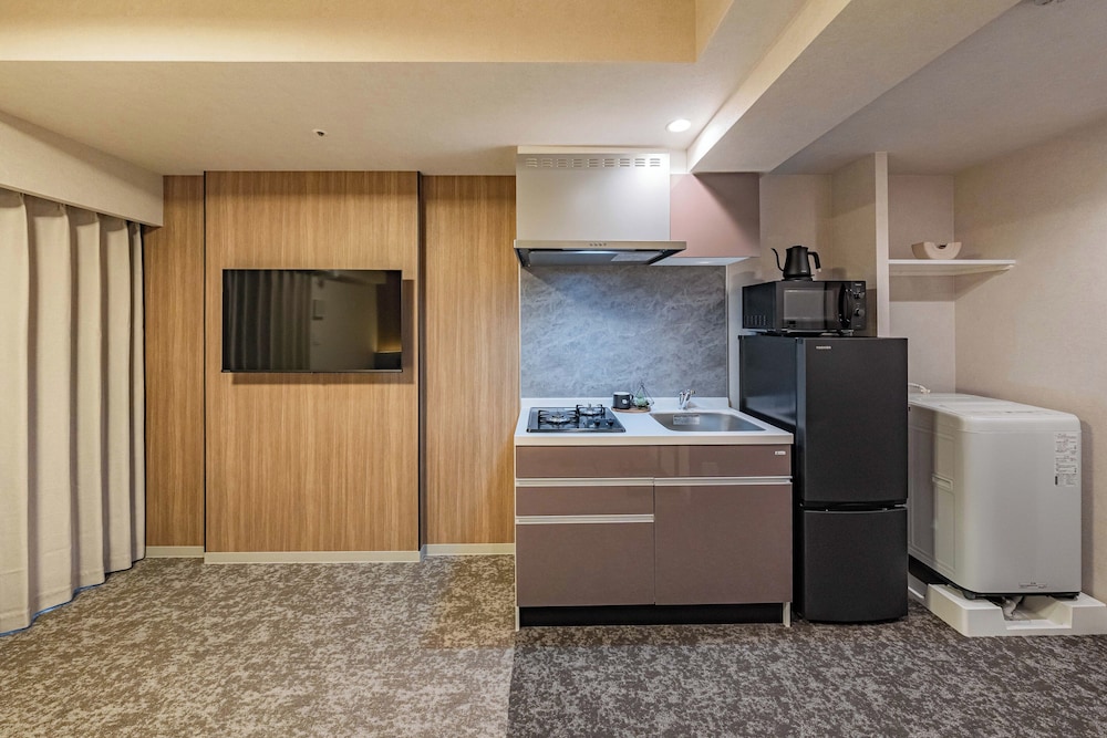 Apartment Hotel 11 Shinimamiya 3