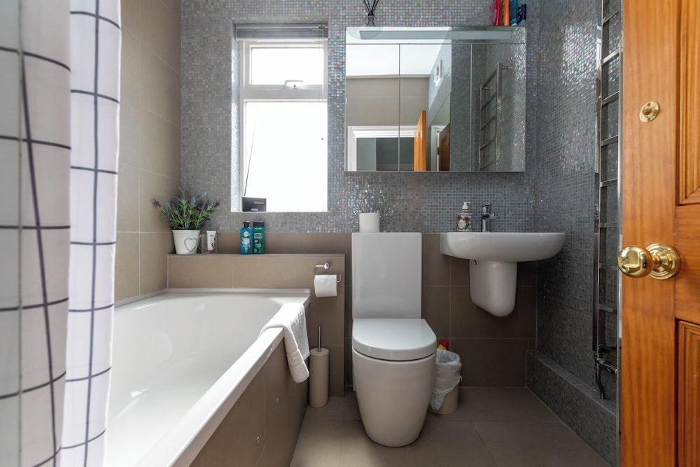 Beautiful & Cosy 2BD House - Southwark