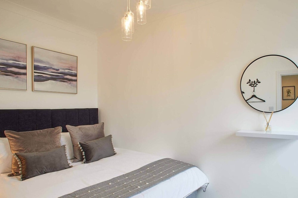 Host Stay Little Acorn Apartment view 2