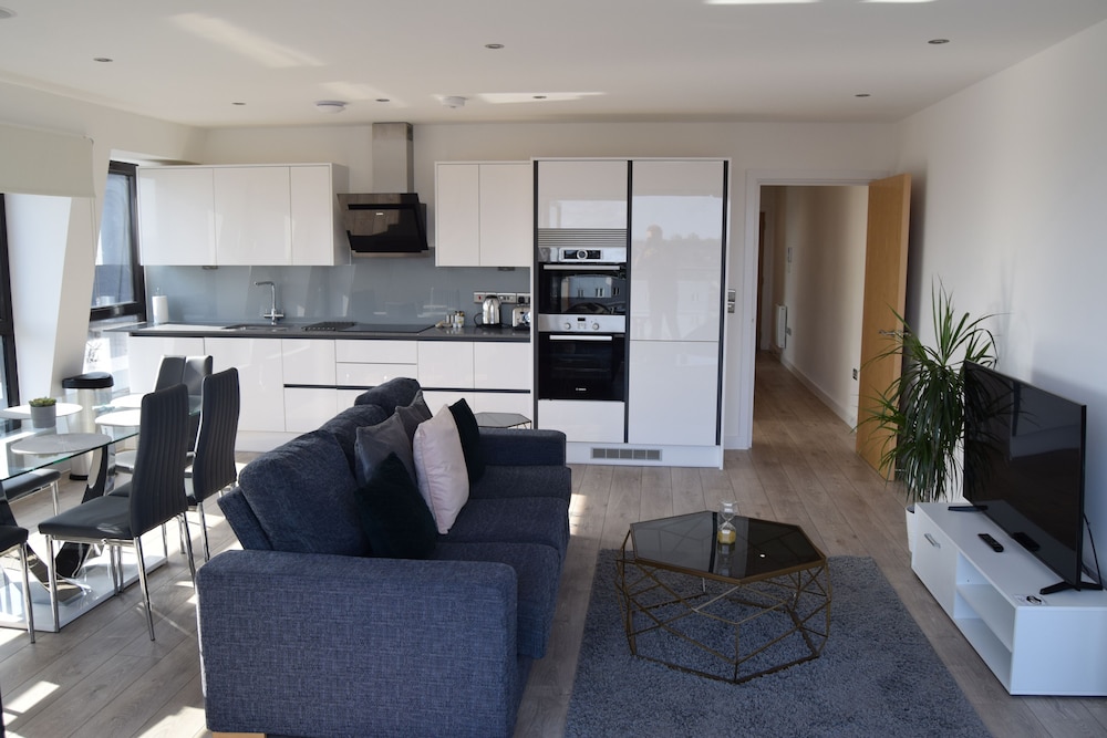 Morland House Apartments