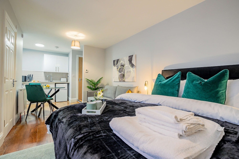 Host Stay Bridge Street Studio Apartment