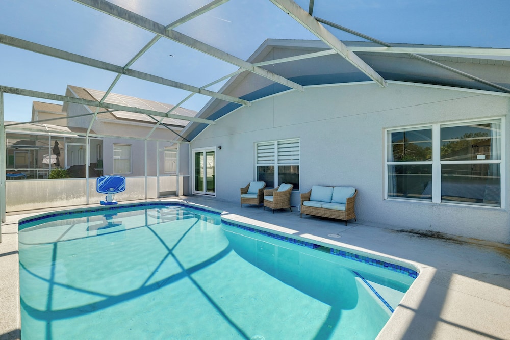 Pool & Game Room: Pet-friendly Gem in Davenport