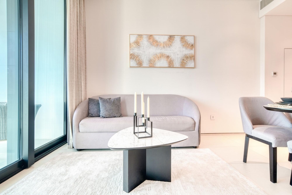 Ritzy Address JBR Apt w Scenic Balcony View